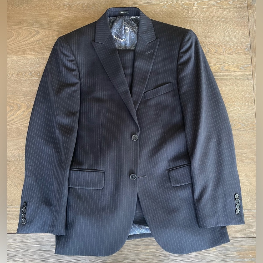 Joe Joseph Abboud 36S Navy Pinstripe Suit